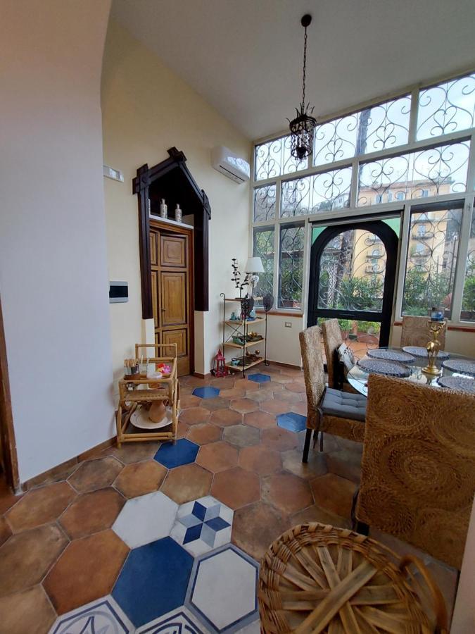 Dimora Storica "Le Stanze Di Dioniso" Nápoles Exterior foto